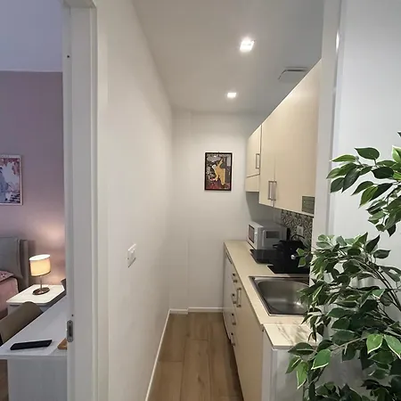 Konukevi Mascarata Siraküza