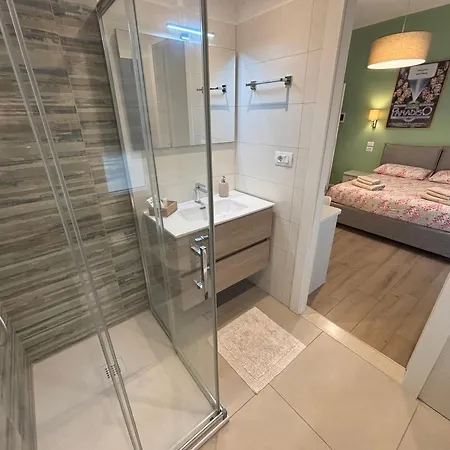 Konukevi Mascarata Siraküza