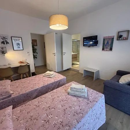 Konukevi Mascarata Siraküza